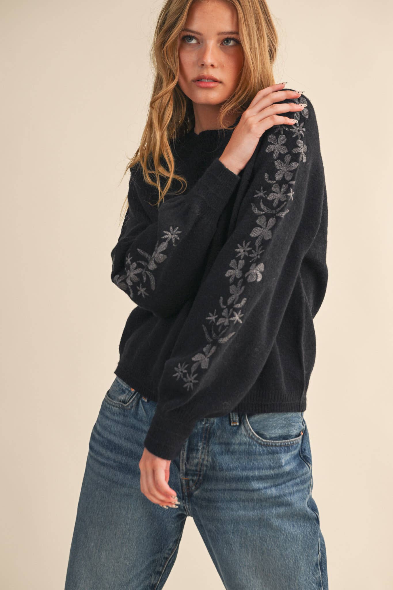 FLORAL EMBROIDERED-P76