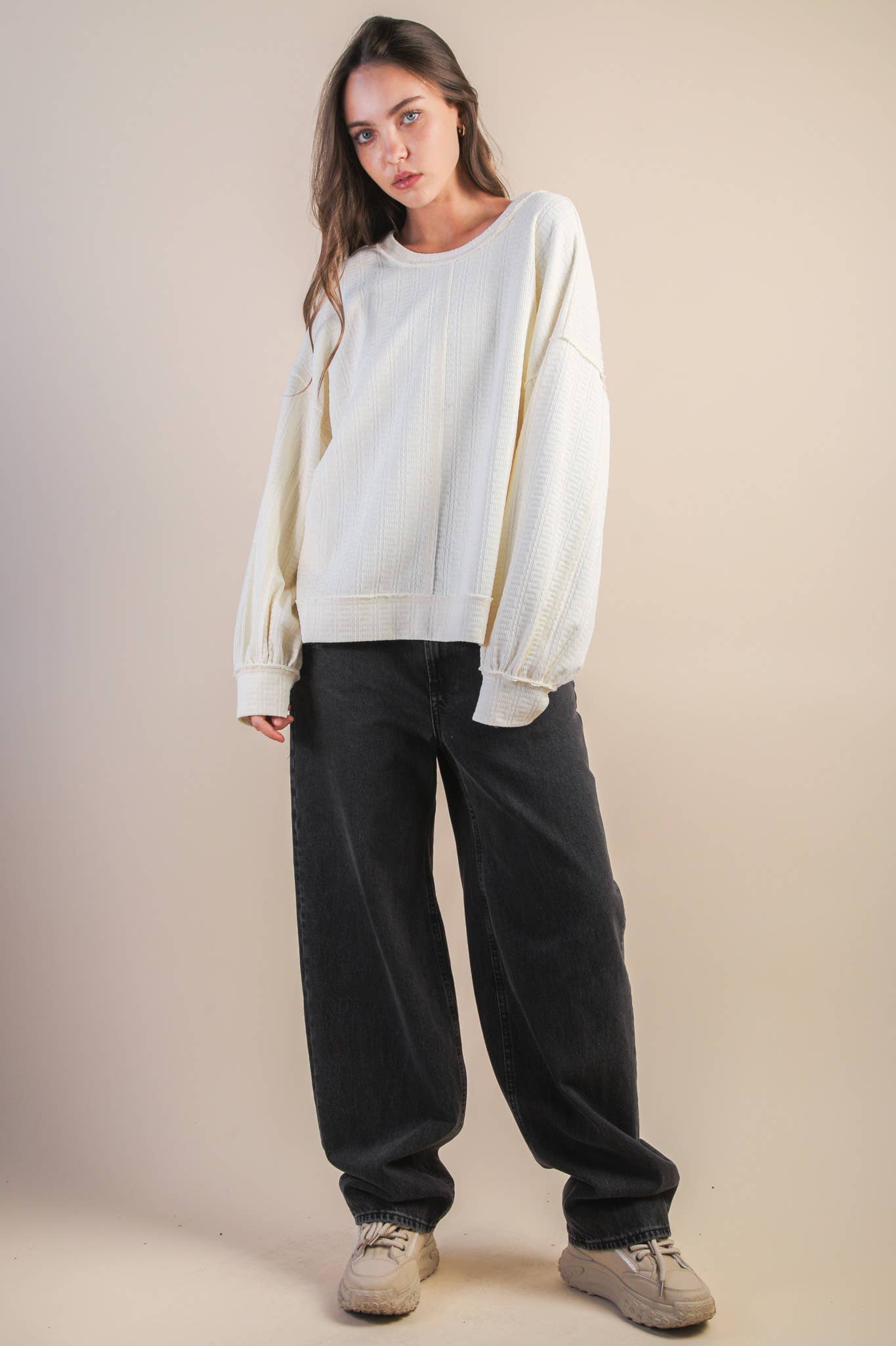 Raw Edge Oversized-Q4
