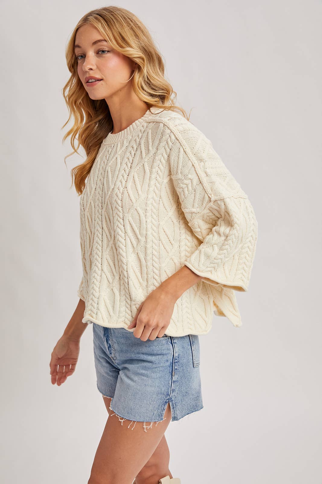 BELL SWEATER