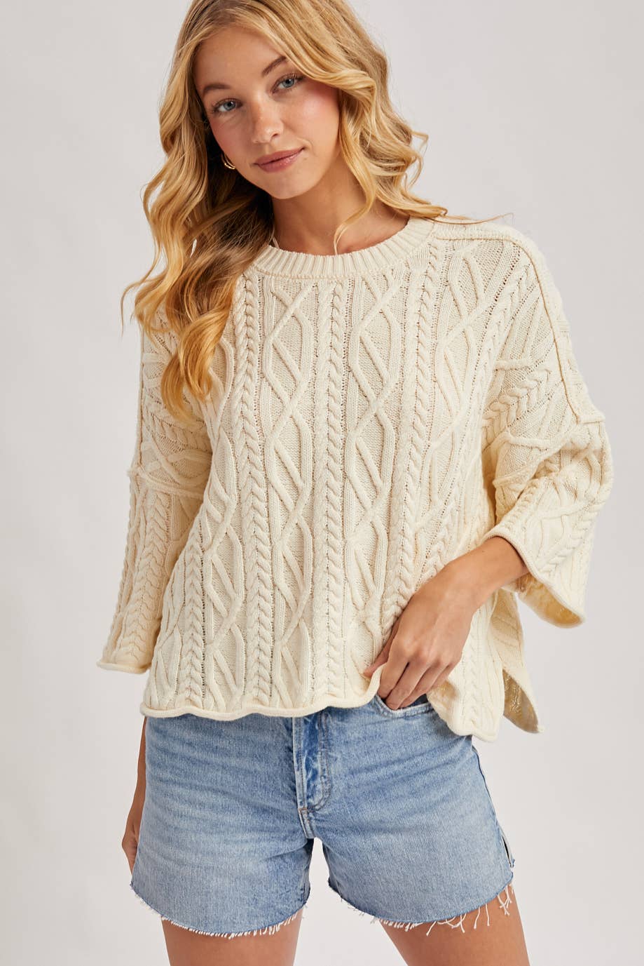 BELL SWEATER
