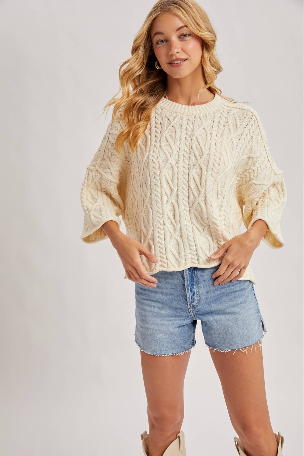 BELL SWEATER